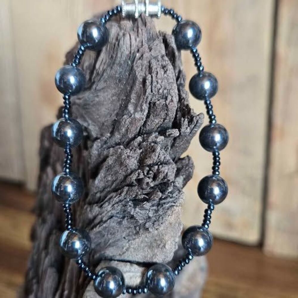 Hematite Bead Bracelet | Screw Clasp | Black Hematite Beaded Bracelet